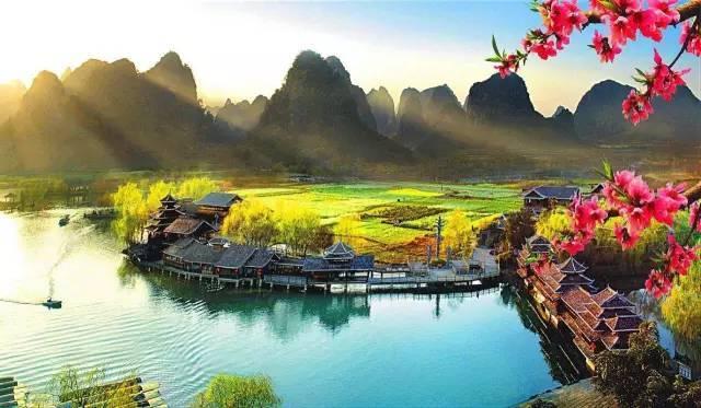 小鹏、理想相继入局!新能源MPV高端路走得通吗?